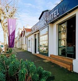 Accostage Hotel