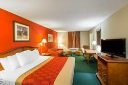 Quality Inn & Suites Canton Canton