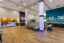 Days Inn & Suites by Wyndham Bowling Green