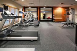 Hampton Inn & Suites Minot Airport