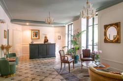 De La Porte Doree