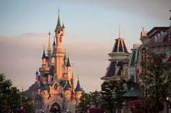 Disney Hotel Cheyenne + Bilet