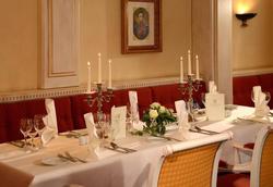 The Monarch Hotel Bad Gogging