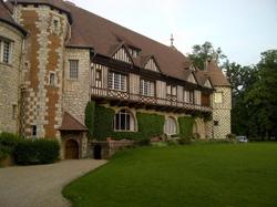 Manoir De Beaumarchais