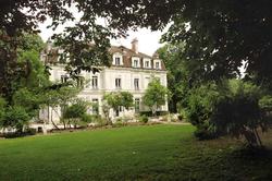 Chateau De La Dame Blanche