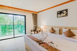 Airport Resort