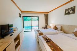 Airport Resort