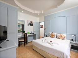 Arya Eightballrecords Hotel