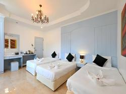 Arya Eightballrecords Hotel