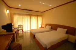 Golden Land Hotel