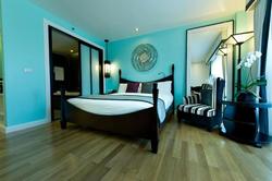 Wave Hotel