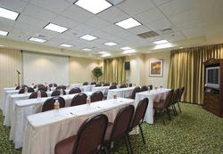 Fairfield Inn & Suites Marshall