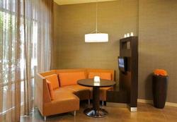 Courtyard by Marriott Louisville Airport