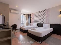 Pentahug Hotel