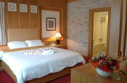 The Rich Hotel