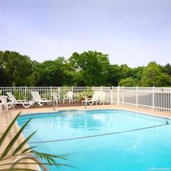 Whispering Hills Inn