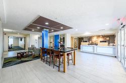 Holiday Inn Express & Suites Bastrop