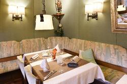Hotel & Gasthof Goldener Hirsch