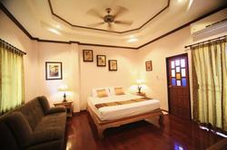 Pha Thai House
