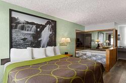 Super 8 Branson / Shepherd of the Hills Exwy