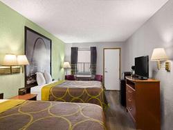 Super 8 Branson / Shepherd of the Hills Exwy