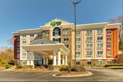 Holiday Inn Express & Suites Columbus Ft Benning