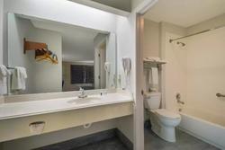 Rodeway Inn & Suites