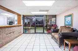 Super 8 by Wyndham Clinton AR
