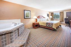 Super 8 by Wyndham Clinton AR