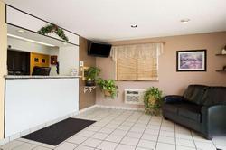 Super 8 by Wyndham Cedar Rapids