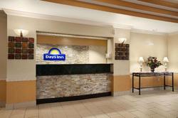 Days Inn & Suites by Wyndham Cedar Rapids