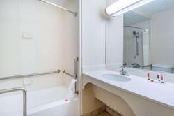 Days Inn by Wyndham Columbus Airport