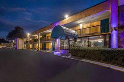 Days Inn by Wyndham Clayton