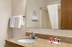Super 8 by Wyndham Waco University Area