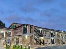 Opulent Oasis Motel Crestview