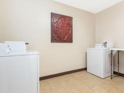 Super 8 by Wyndham Columbus Airport