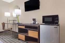 Super 8 by Wyndham Columbus Airport