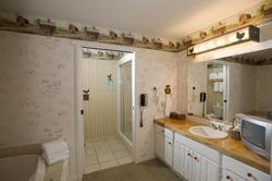 Stoney Creek Inn