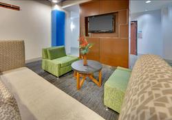 Holiday Inn Express Hotel & Suites Denton-Unt-Twu