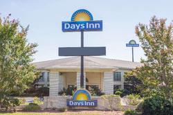 Days Inn by Wyndham Spartanburg Waccamaw