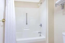 Super 8 by Wyndham Spartanburg/I-26 Exit 22