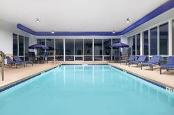 Holiday Inn Express & Suites I-26 & US 29 Westgate