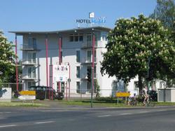 Maifeld Sport- & Tagungshotel