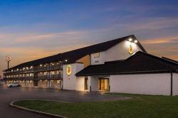 Super 8 by Wyndham Vandalia/Dayton Intl Airport