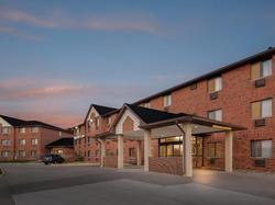 Days Inn & Suites by Wyndham Des Moines Airport