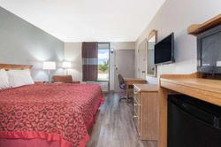 Days Inn by Wyndham Clinton-Presbyterian College