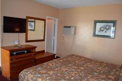 Adams Inn