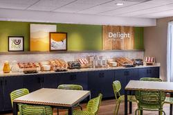 Spark by Hilton Denver International Airport