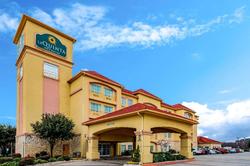 La Quinta Inn & Suites DFW Airport West - Bedford