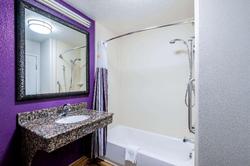 La Quinta Inn & Suites DFW Airport West - Bedford